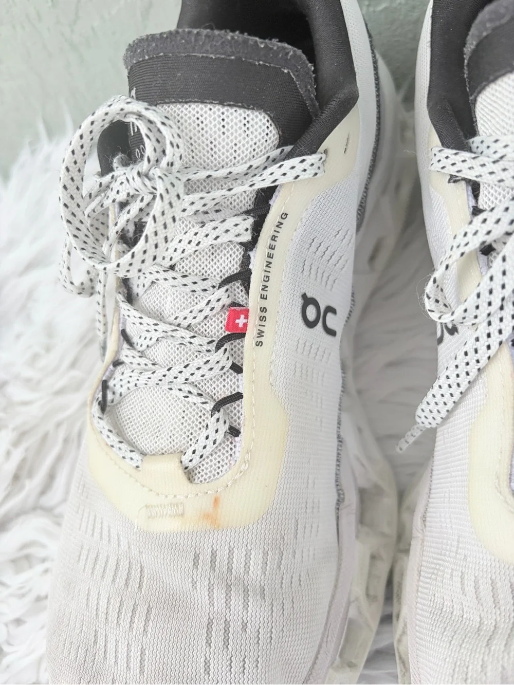 On Running White and Black Women's Sneakers